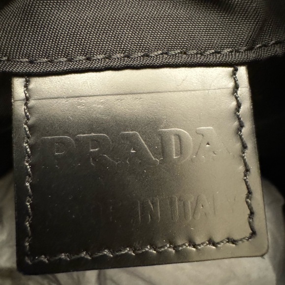 Prada Black Nylon bucket pouch - Picture 3 of 3